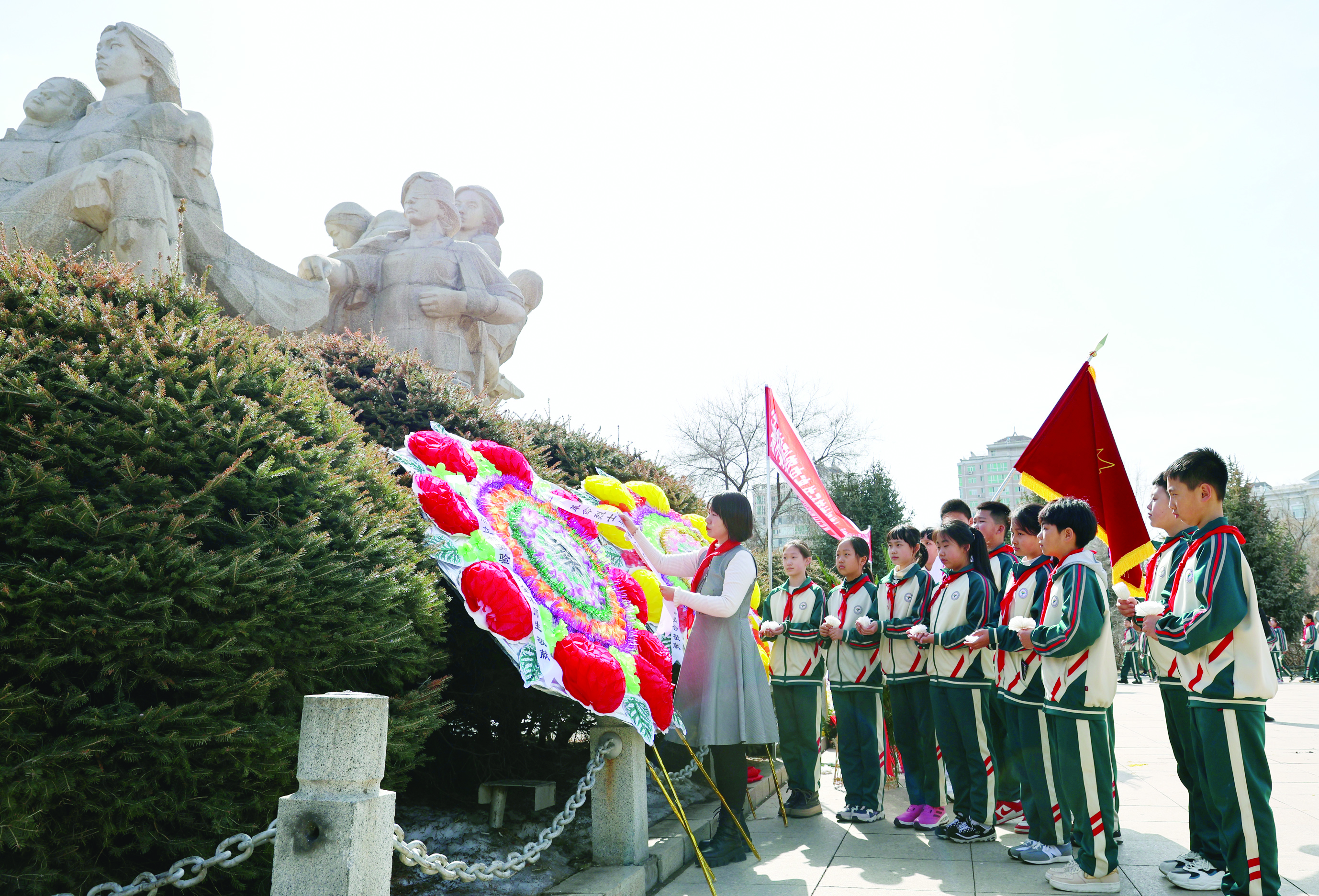 牡丹江市中小学开展祭扫主题活动